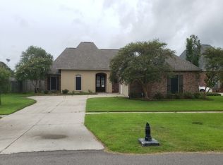 12450 Deerfield Dr, Walker, LA 70785