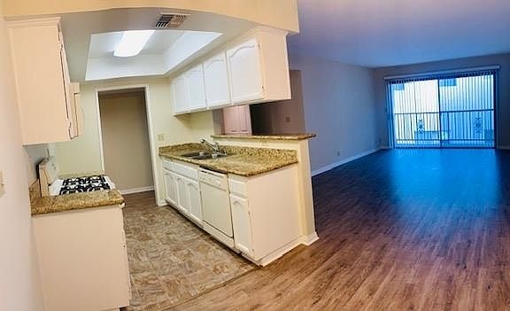 5th image of 501 E Santa Anita Ave #115