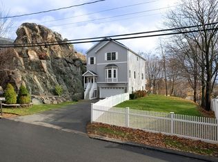 55 Neal St, Malden, MA 02148