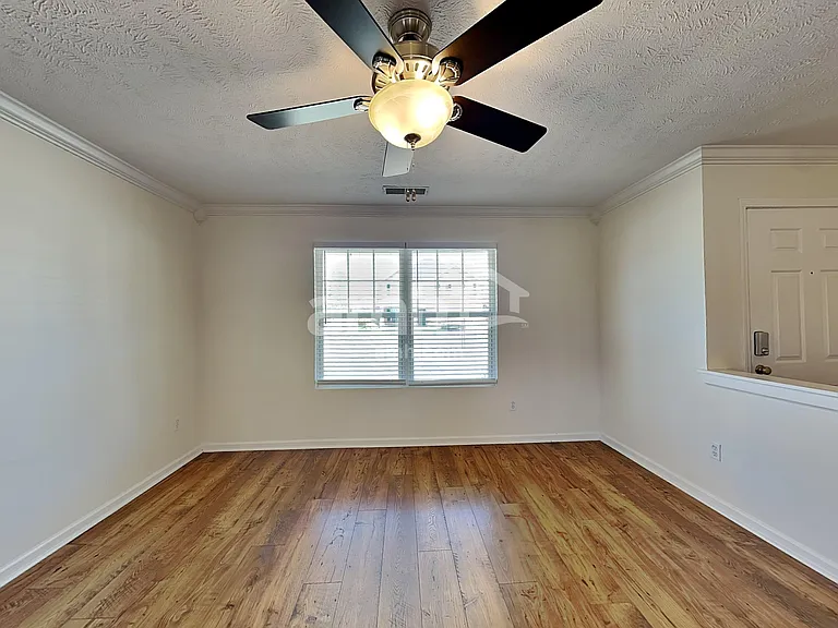 2840 Meadow Gln — Photo 7