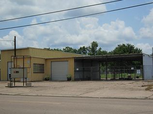 720 E Milam St, Wharton, TX 77488