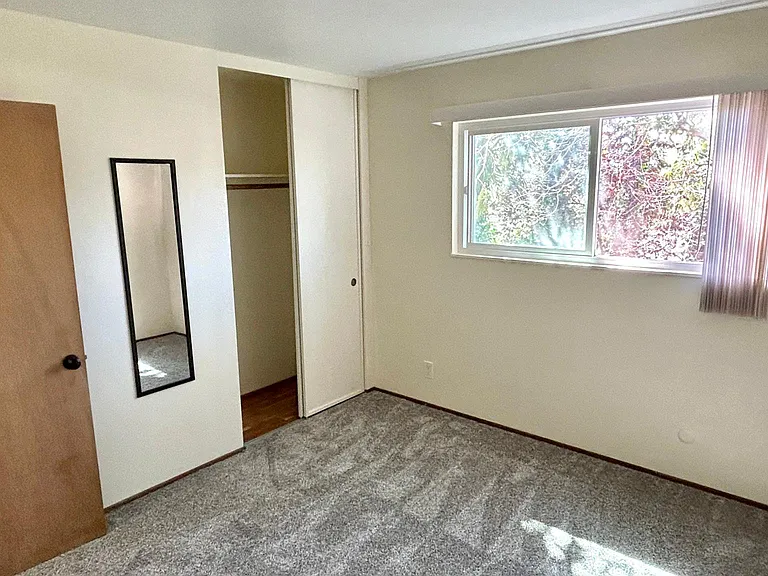 1316 Bonita Ave #5 — Photo 3