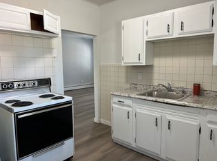 672 N Main St APT 1, Woonsocket, RI 02895