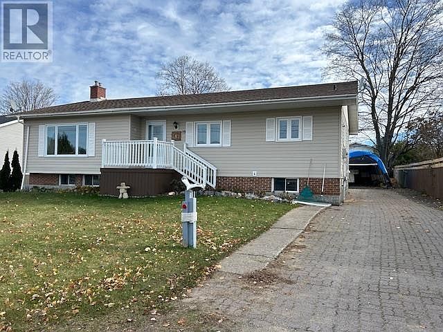 1st image of 10 Victoria Ave