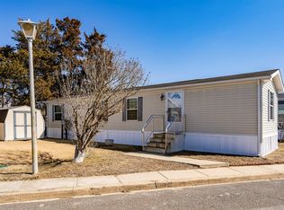 614 6th St, Jackson, NJ 08527