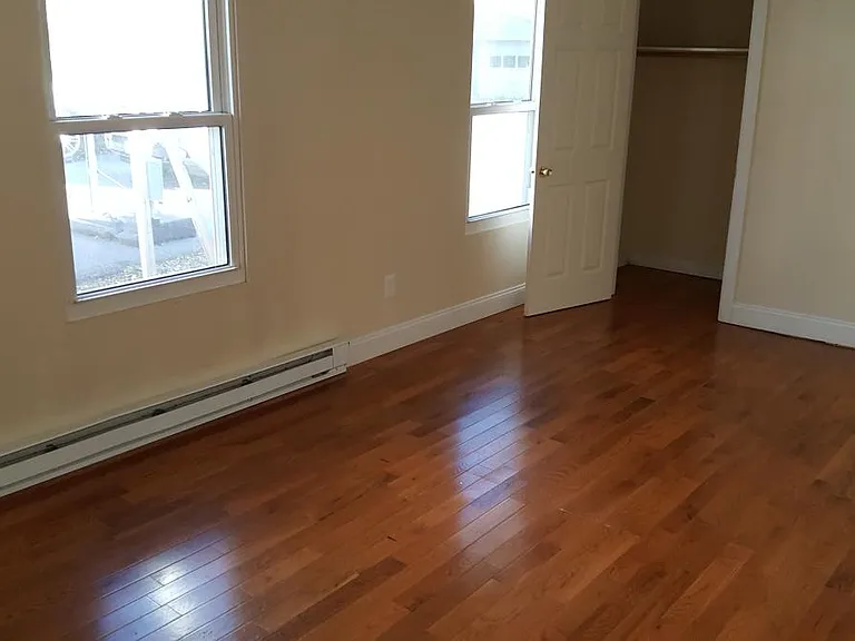 5142 Walnut Ln — Photo 9