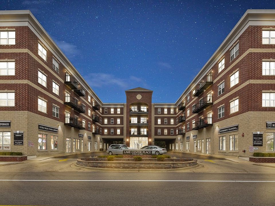 1st image of 10 Lake St #206
