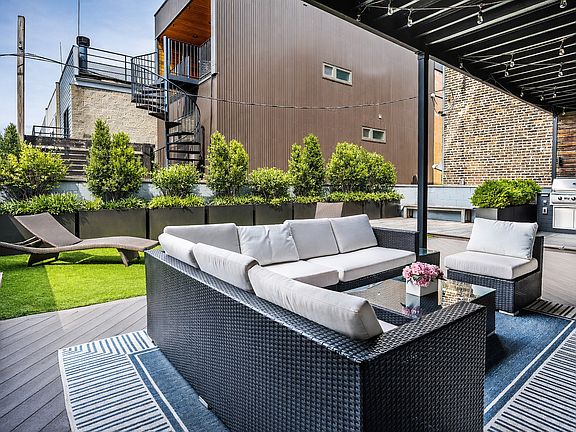 4th image of 622 N Ashland Ave #2