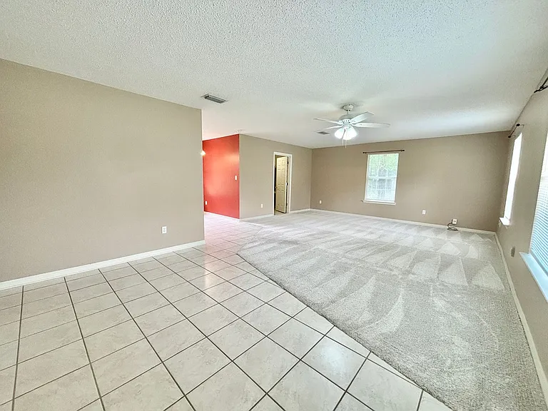 7514 Bowers Dr — Photo 2