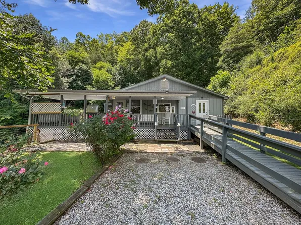 333 Round Hill Rd, Bryson City, NC 28713