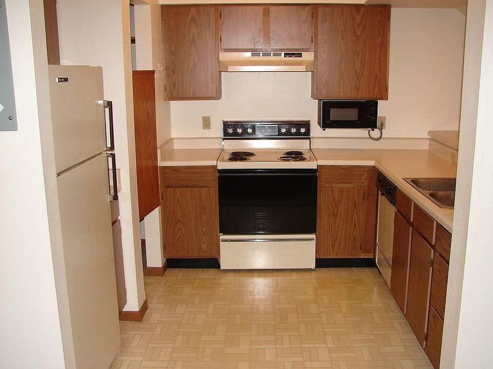 2nd image of 336 Olson Ct APT 112