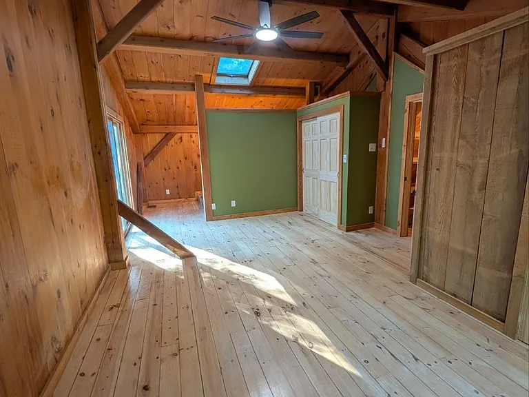 3582 Silvernail Rd — Photo 23