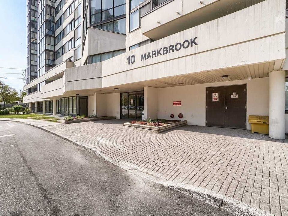 2nd image of 10 Markbrook Ln #104