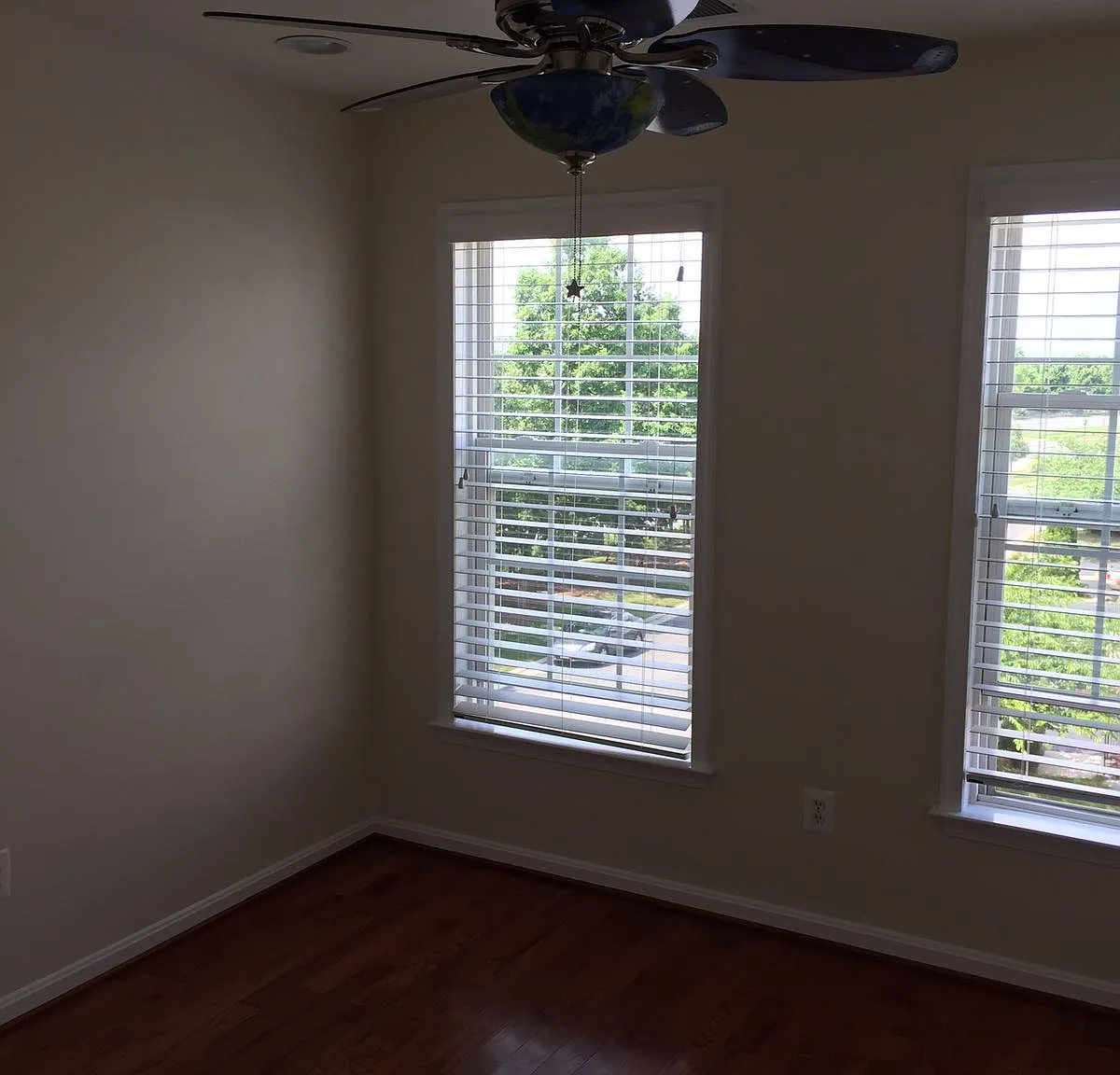 3 bed, 2180 sqft, $3,100 — Photo 2