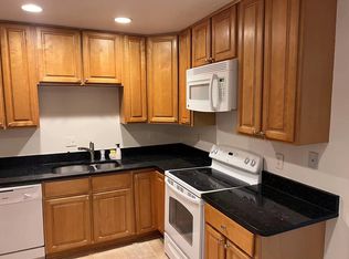 3066 Sugar Ln, Vienna, VA 22181