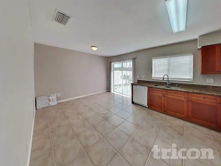 13228 Pike Lake Dr — Photo 7