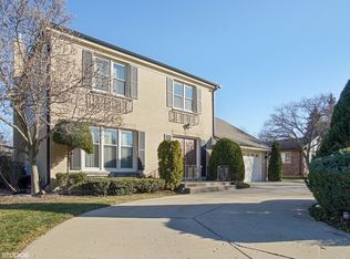 710 W Kirchhoff Rd, Arlington Heights, IL 60005