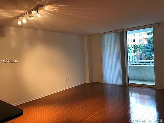 4th image of 18800 NE 29th Ave APT 320