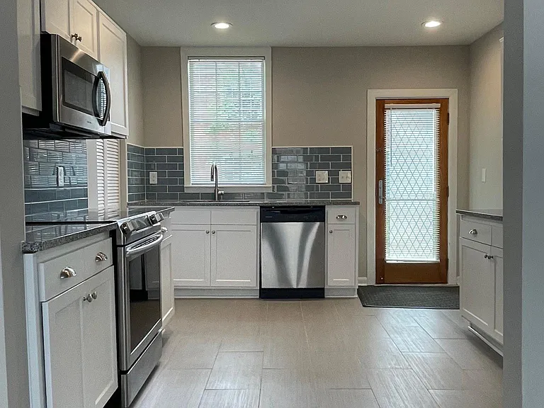 1881 San Marco Blvd #DOWNSTAIRS — Photo 7