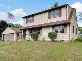 7075 Clayton Ave, Inver Grove Heights, MN 55076