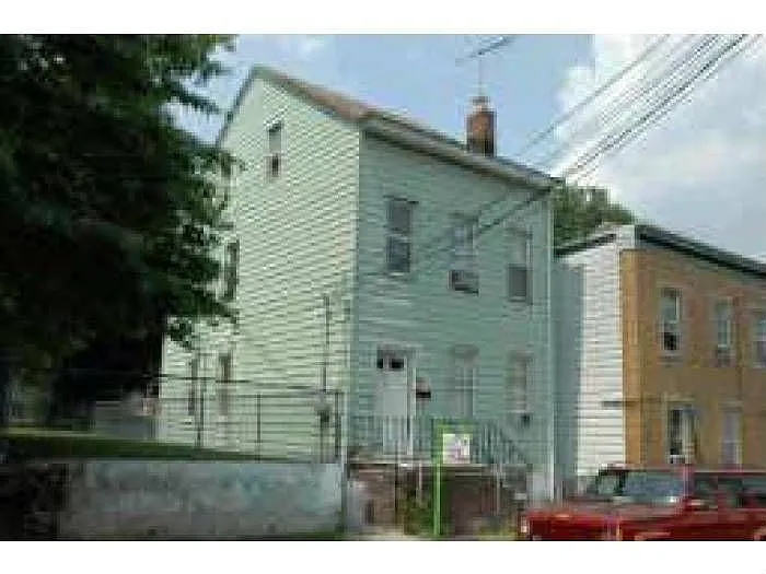 59 Front St photo 1