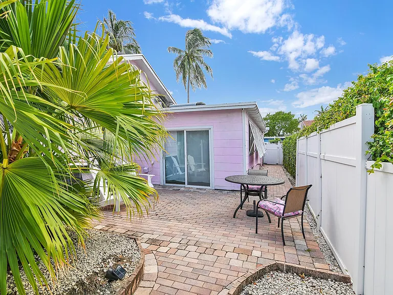 3218 Palm Dr — Photo 21