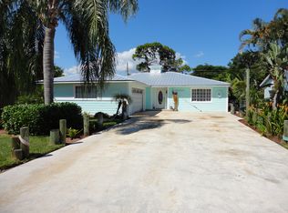 2347 SE Monroe St, Stuart, FL 34997