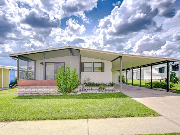 3931 Chris Dr, Zephyrhills, FL 33543