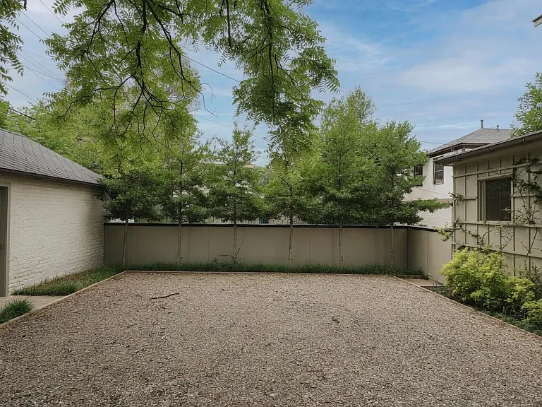 264 N McNeil St — Photo 28