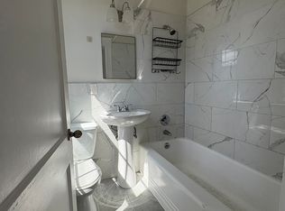 996 Chestnut St APT 2, Newton, MA 02464