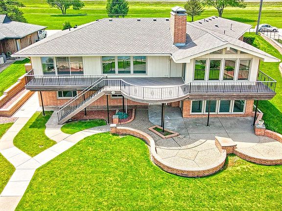 2nd image of 15 Westlake Vlg