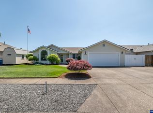 1668 Eagle St, Stayton, OR 97383