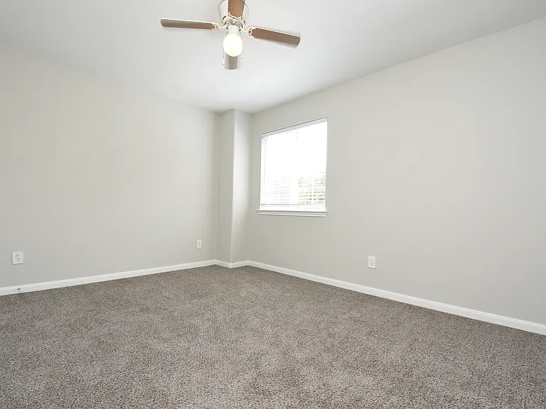 21603 Falvel Lake Dr — Photo 27