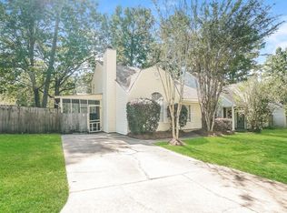 327 N Grove Cir, Brandon, MS 39047