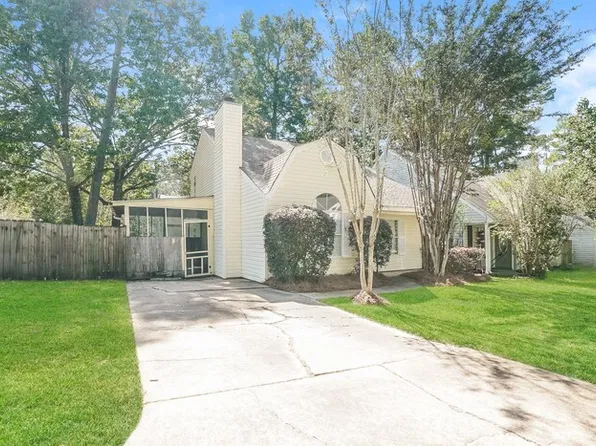 327 N Grove Cir, Brandon, MS 39047