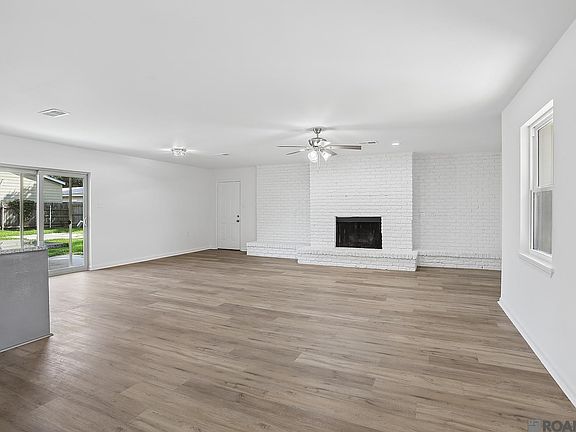 4th image of 2383 Saint Mark Ct