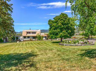 737 E Valley View Rd, Ashland, OR 97520