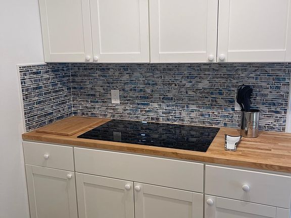 3rd image of 2823 Puu Hoolai St #3