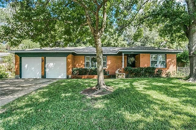 1st image of 1203 College Oaks Dr
