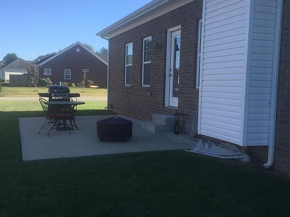 2nd image of 3811 Woodbridge Ct