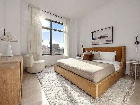 5th image of 219 Hudson St #Phc