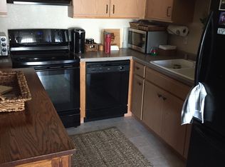 1038 Primrose Ln, Fond Du Lac, WI 54935