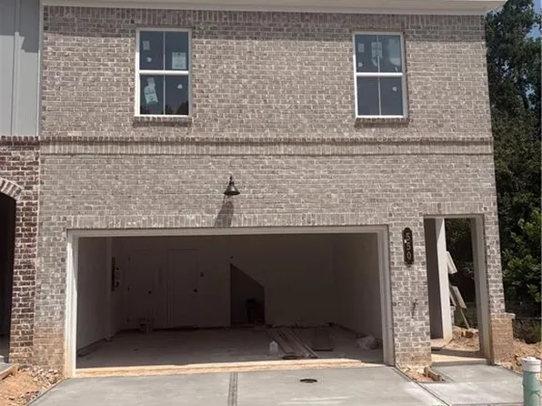 550 Feldspar Way, Lawrenceville, GA 30043