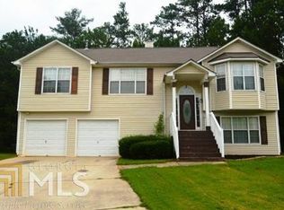 10800 Barberry Dr, Hampton, GA 30228