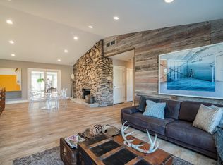 1309 W Liebau Rd, Mequon, WI 53092