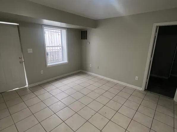 132 Fabyan Pl #1A, Newark, NJ 07112