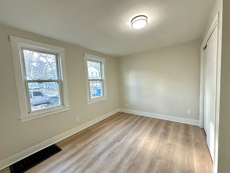 144 Sanford St #1 — Photo 11