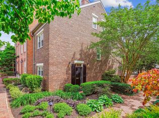 1158 N Pitt St, Alexandria, VA 22314