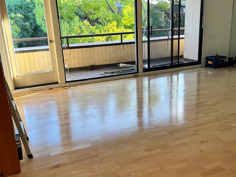 726 Oak Grove Ave #2 — Photo 4