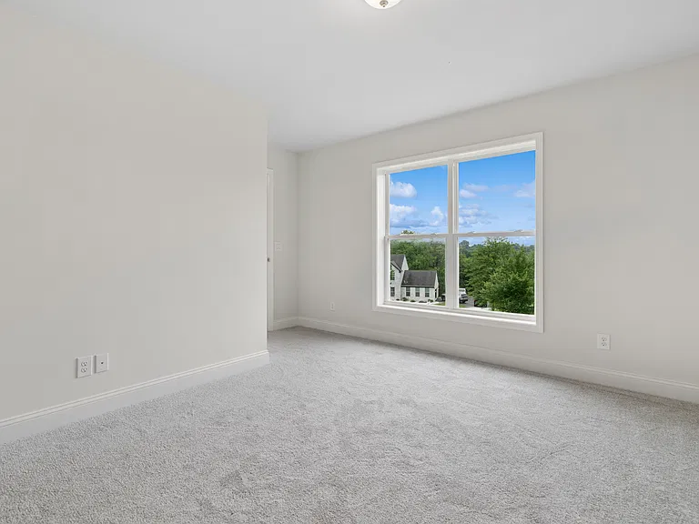 4 Sterling Dr — Photo 35